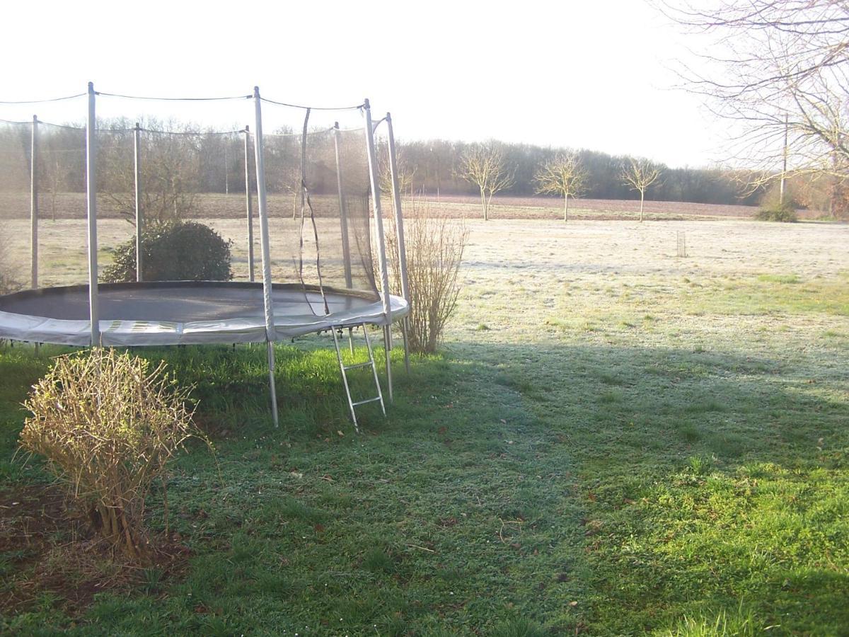 Gite En Forterre Druyes-les-Belles-Fontaines ภายนอก รูปภาพ